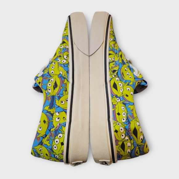 Vans x Toy Story Glow in the Dark Alien Sneakers - Picture 5 of 10